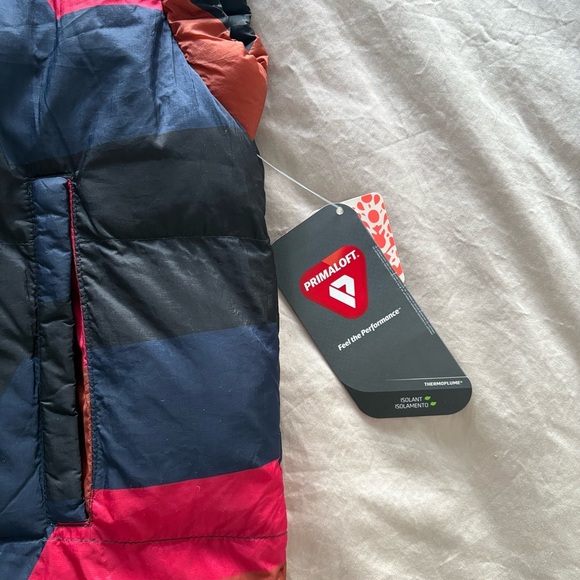 Free People Puffer Vest In a bubble Printed Vest Colorblock Print Size S NWT - Picture 16 of 17